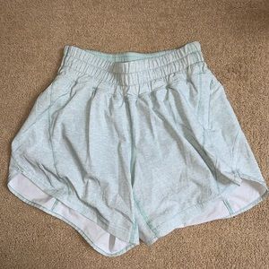 LULULEMON BLUE SHORTS 4'
